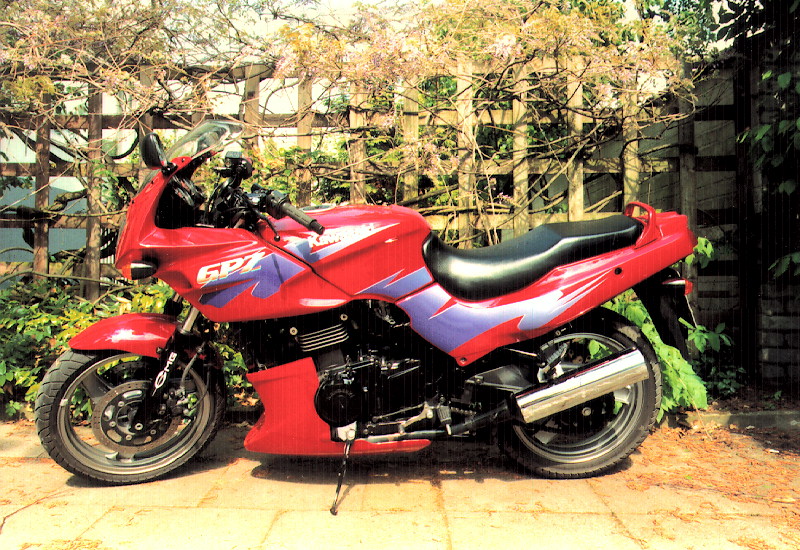 Kawasaki_GPZ.jpg