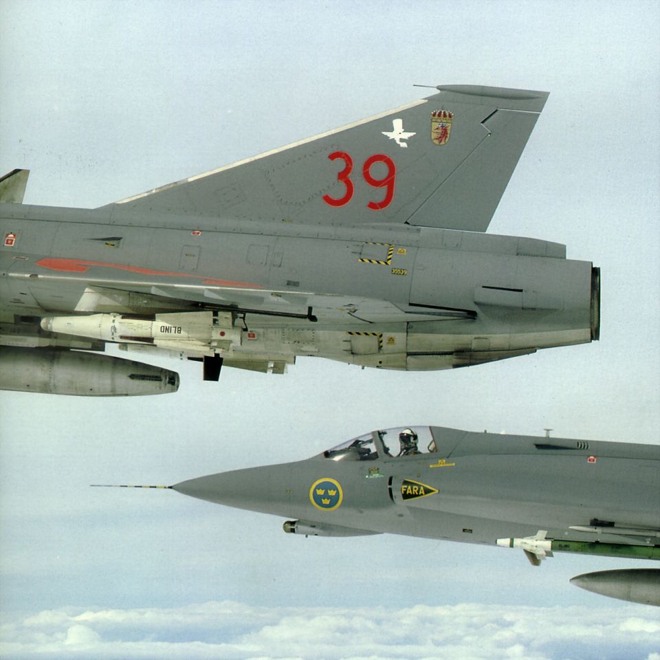 j35_01.jpg